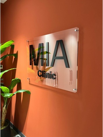 Kabartma Harfli Ofis Tabelası Şeffaf